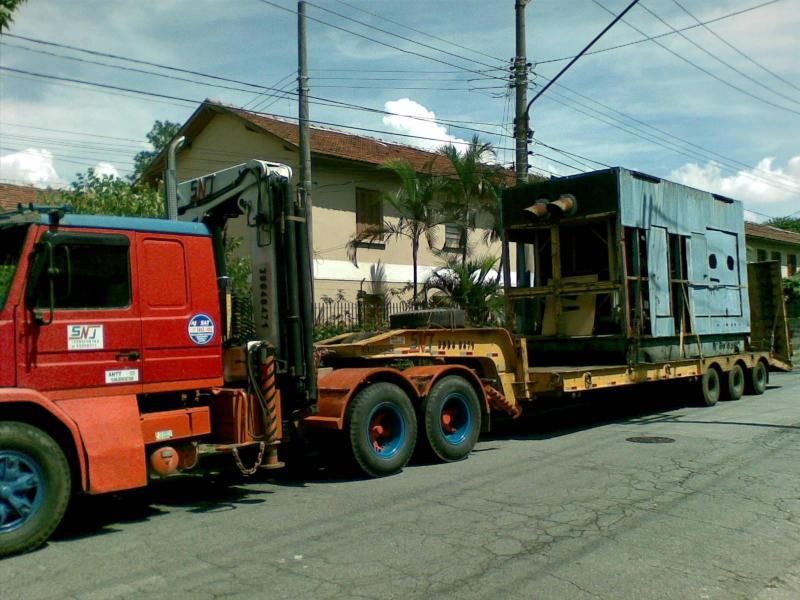 Prancha Rebaixada para Levar Trator - BR Carretas